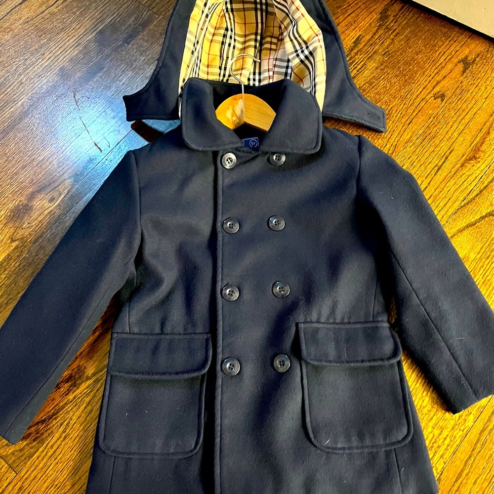 Korango Australian coat size 5 beautiful and lined.  Like new